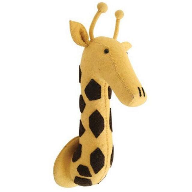 232b2030-eeb5-4490-9cea-e392cbe631ff.jpg - Peluche carlin