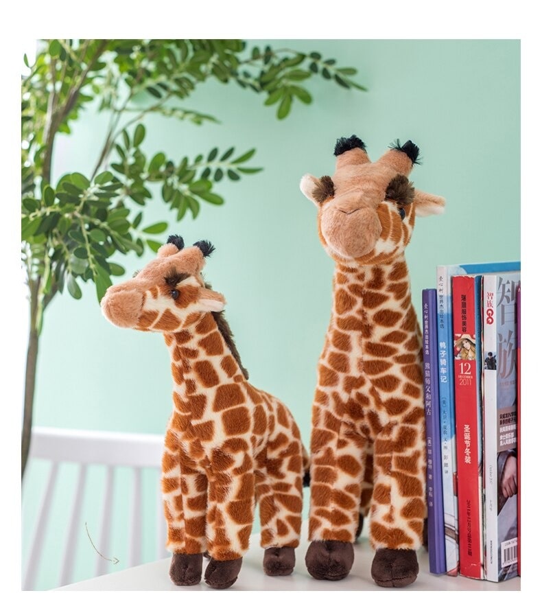 peluche-girafe-marron-realiste.jpg - Peluche carlin