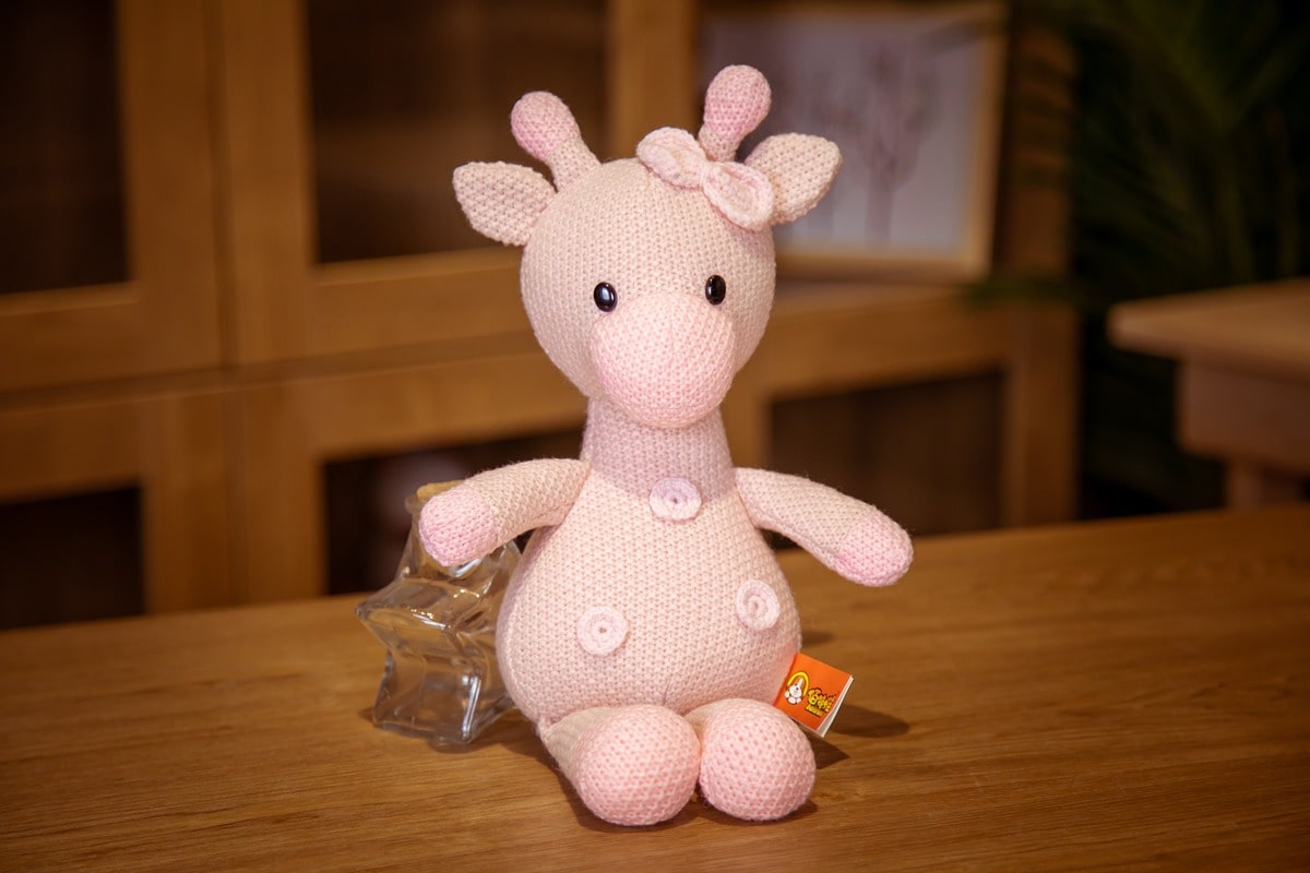 petite-peluche-girafe-rose.jpg - Peluche carlin