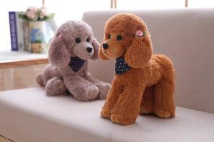 Peluche caniche de compagnon